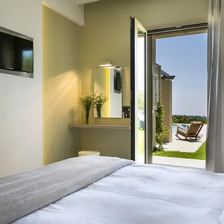 Ylenia * Argostoli (Kefalonia)