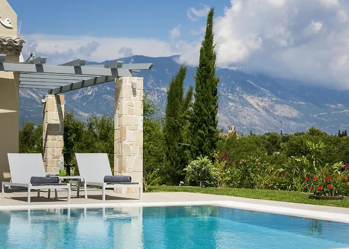 Ylenia Villa *